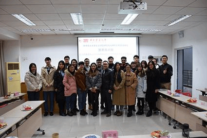 说明: E:\桂恒俊辅导员工作\其它\新闻\伟德中国官网入口-奋斗的青春最美丽——武汉部属高校人文社科类研究生国奖获得者分享会成功举办\伟德中国官网入口-奋斗的青春最美丽——武汉部属高校人文社科类研究生国奖获得者分享会成功举办——请置于最后.jpg